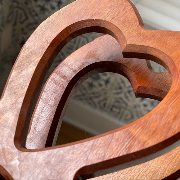 Vintage wooden heart napkin/letter holder rustic cabincore - Picture 10 of 12